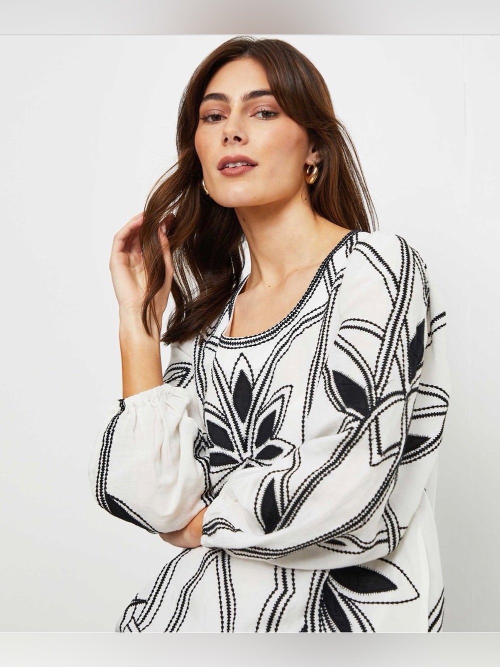 Scarlett Poppies Embroidered Ivory Tunic Dress with Black Floral Motif - Picture 6 of 12